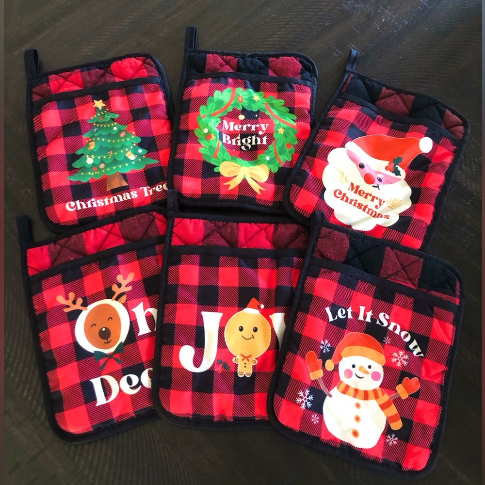 🟡CLEARANCE!!🟡 Assorted Plaid Christmas Pot Holders - Set of 6